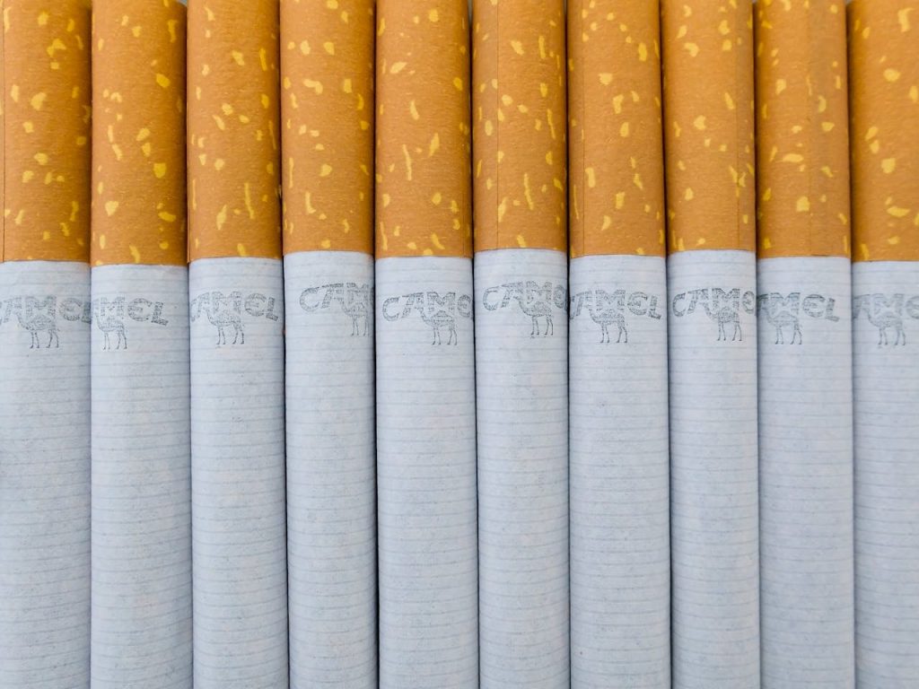 how to keep cigarettes fresh